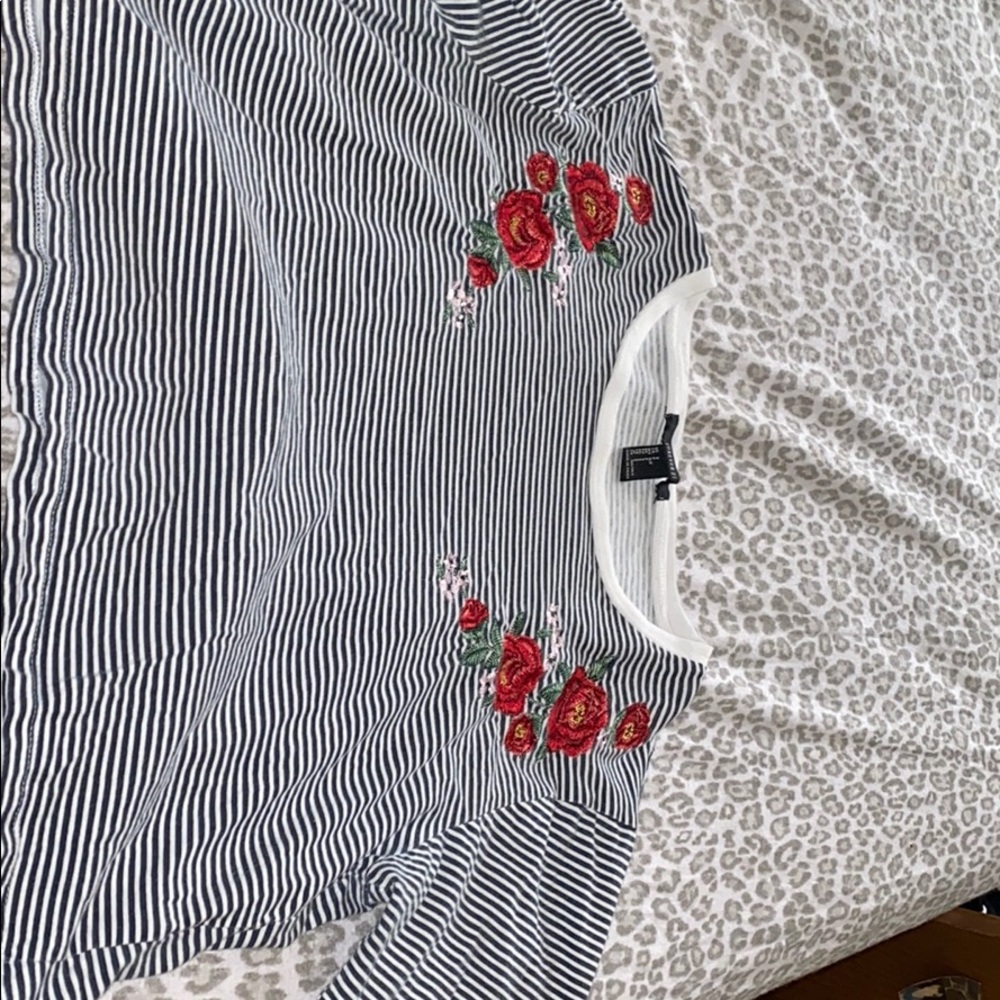 cropped tee shirt